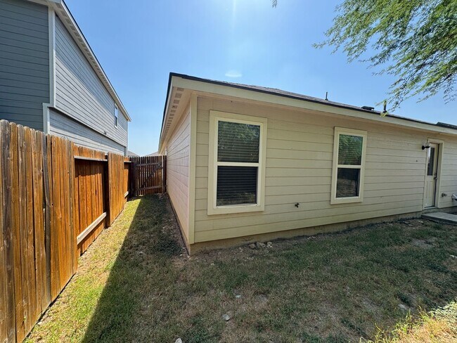 Building Photo - 7335 Aaron Jordan Dr