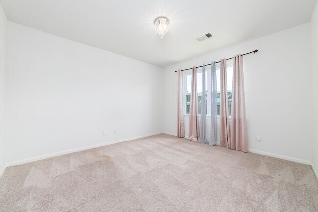 Building Photo - 12054 Fairquarter Ln