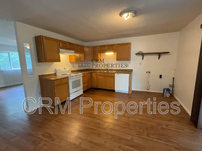 Building Photo - 5801 Peshewa Ct