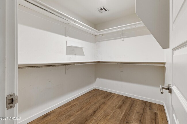 Building Photo - 1832 E Campbell Ave