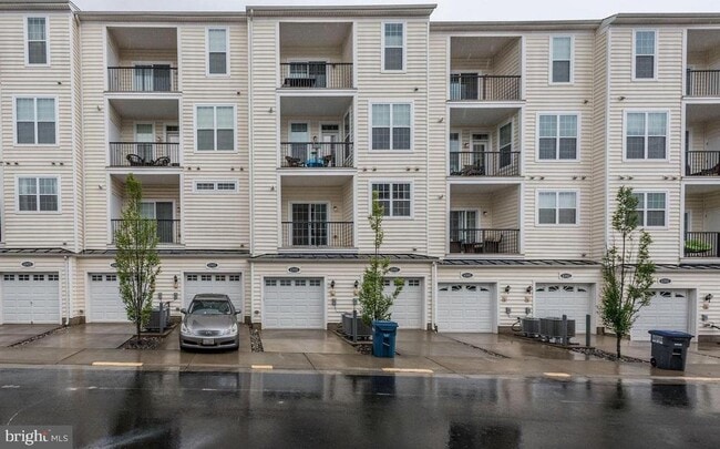 Building Photo - 43017 Clarks Mill Terrace