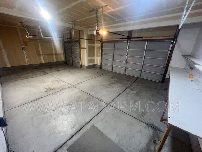 Building Photo - 13571 S Buckeye View Way