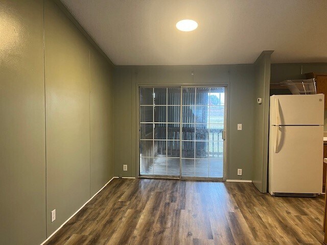 Building Photo - 13074 Pine Trail Ct