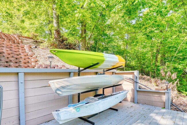 Building Photo - 16 Cheviot Ln