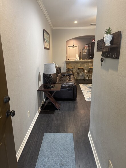 Building Photo - 3108 Cullen Trl