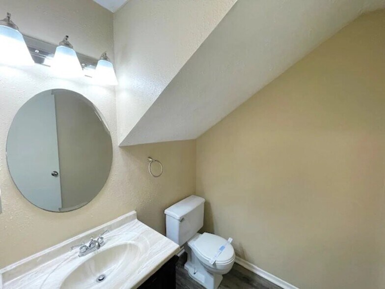 Building Photo - 16123 Golden Sage Ln