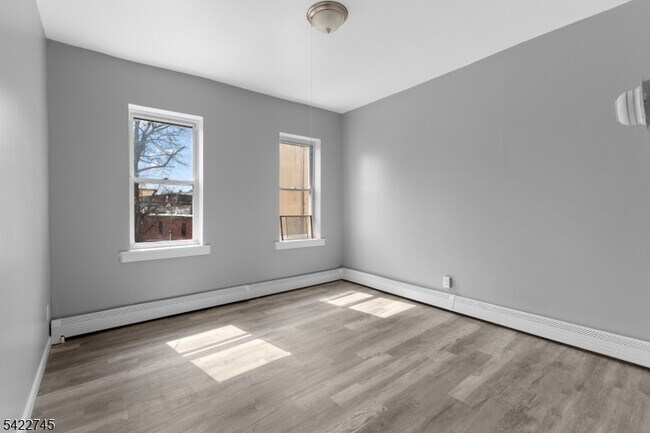 Building Photo - 101 Burgess Pl