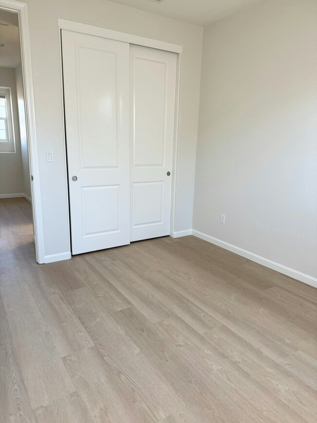 Building Photo - 2024 Tarragon Rose Ct