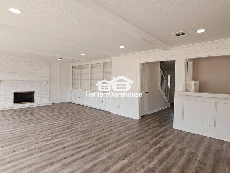 Building Photo - 16627 Aldenham Pl