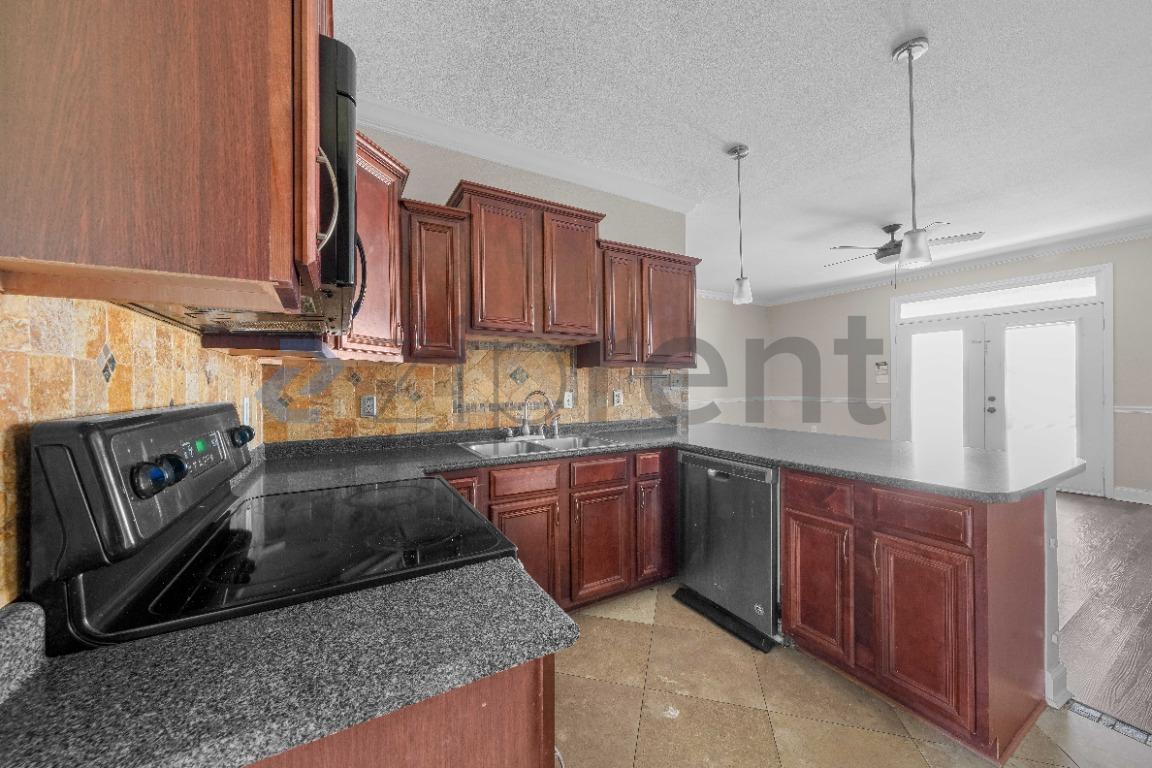 Building Photo - Unit 1418