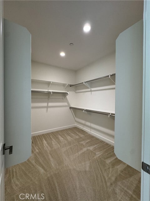 Building Photo - 66 Diamond Flats