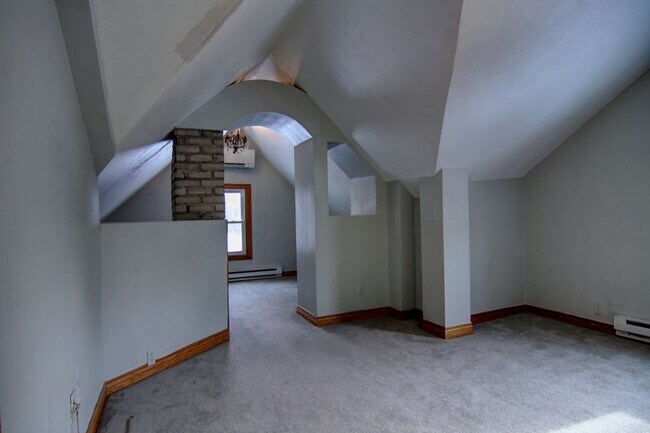 View of attached office - 5427 Xerxes Ave S