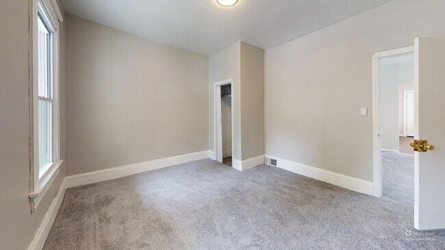 Building Photo - 3200 W 94th St