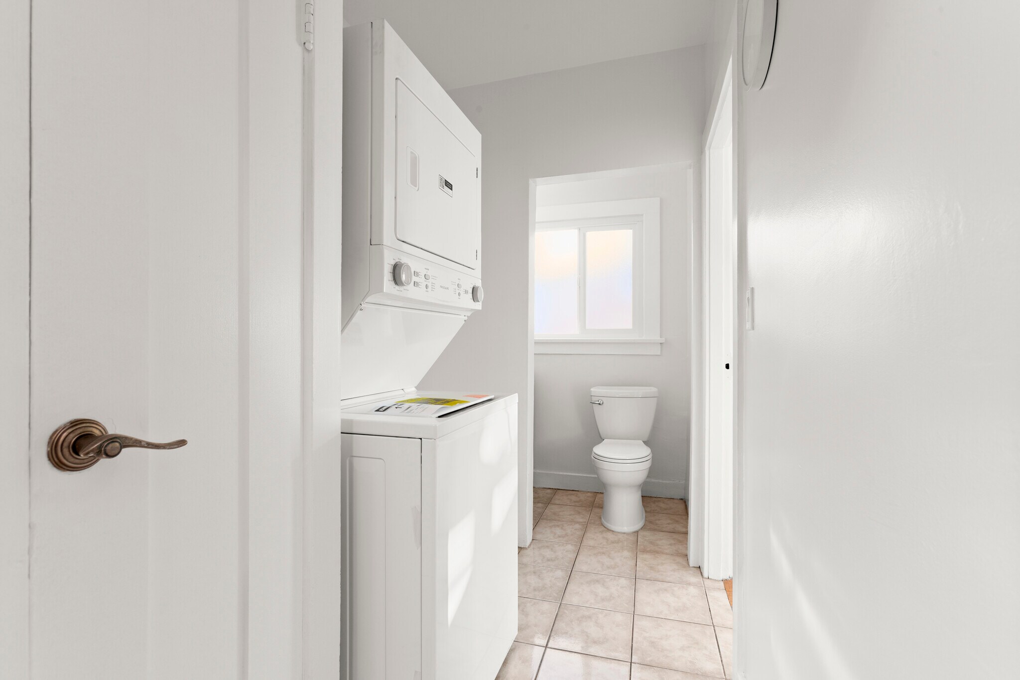 Building Photo - 518 N Genesee Ave