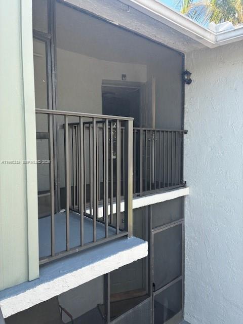 Building Photo - 1024 S Independence Dr