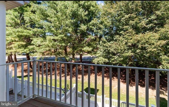 Building Photo - 709 Pebble Creek Ct