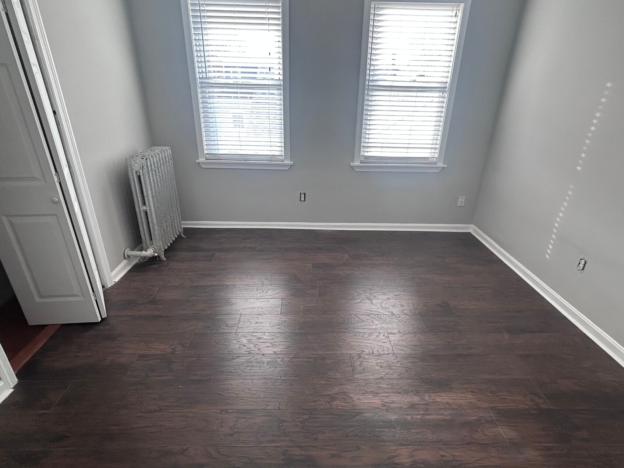 Building Photo - 196 Sherman St