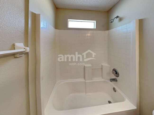Building Photo - 2570 Blackstone Ct