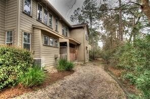 Building Photo - 63 Woodlily Pl