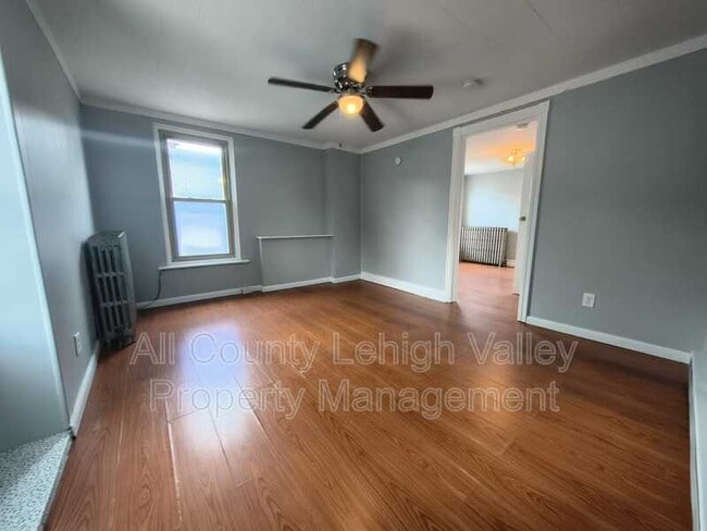 Building Photo - 127 N 12th St