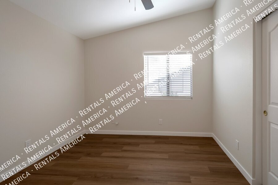 Building Photo - 2350 E Nunneley Ct