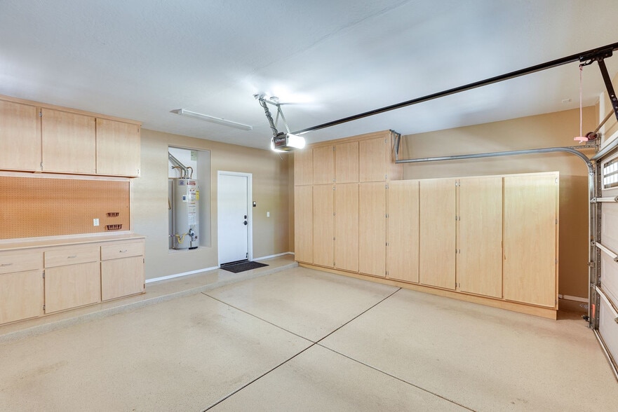 Building Photo - 14973 N 135th Dr