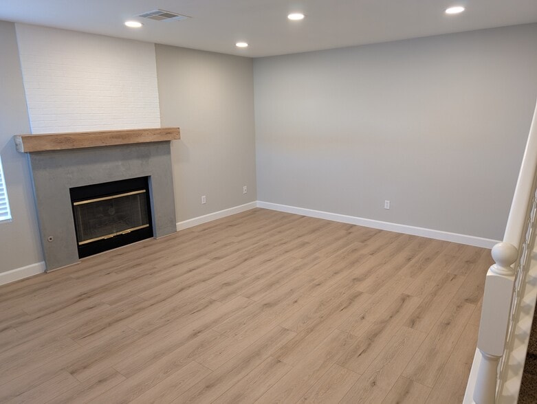 Family Room #1 - 813 Radiant Star St