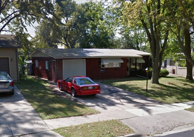 Building Photo - Ranch House Available for rent by Boylan H...