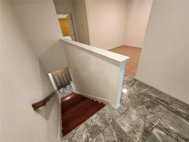 Building Photo - 1112 Hillhurst Dr