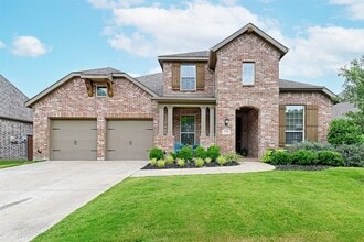 Building Photo - 3515 Washington Dr