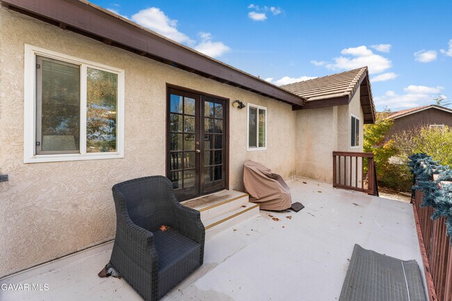 Building Photo - 5641 Hickory St