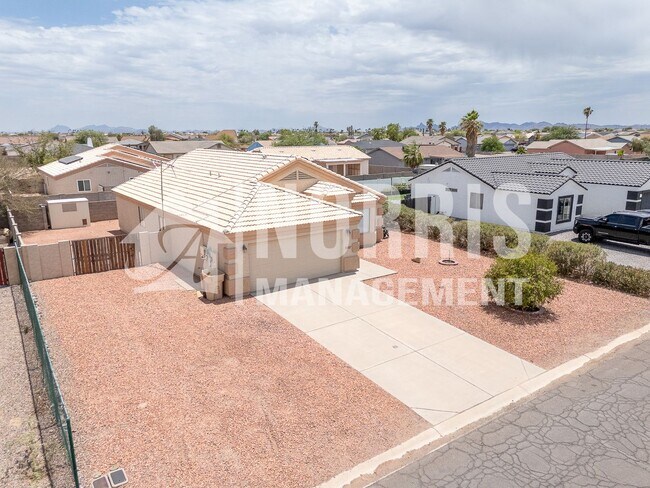 Building Photo - Nice Established Home in Arizona City