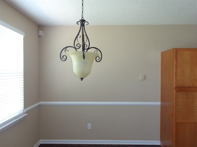 Building Photo - 4614 Sahalee Ln