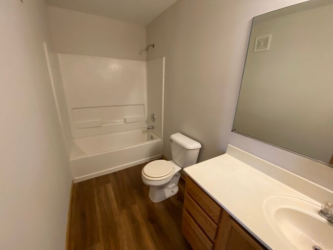 Building Photo - 126 Bertram Dr