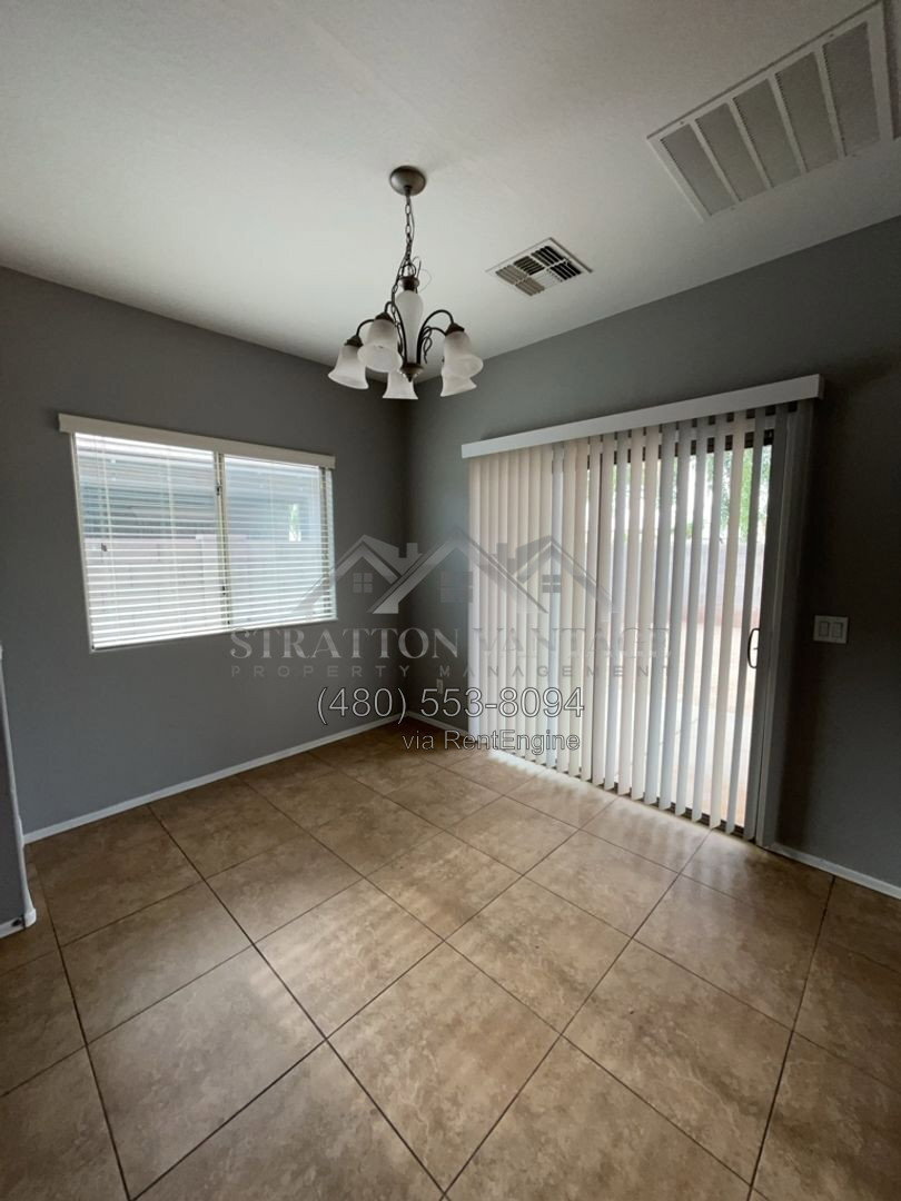 Building Photo - 11578 W Mountain View Dr