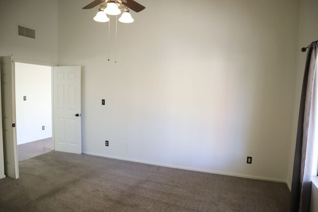 Building Photo - A Home You Have To See To Believe!!!