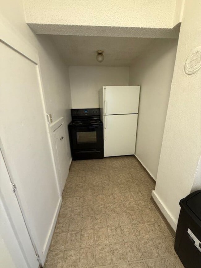 Building Photo - Weatherford-PM-024-0231-1017