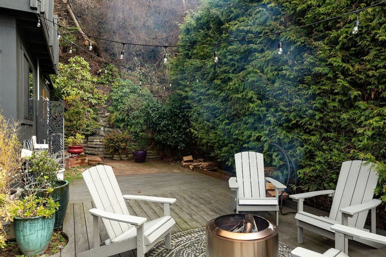 Building Photo - 3679 S Shorewood Ave