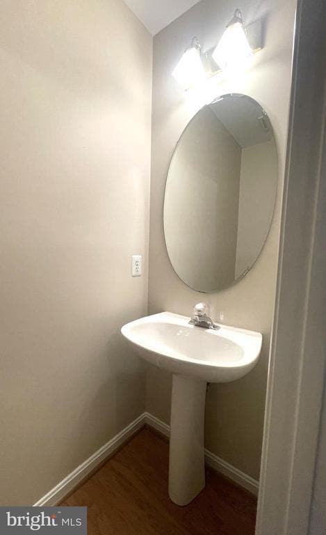 Building Photo - 2450 Garnett Dr