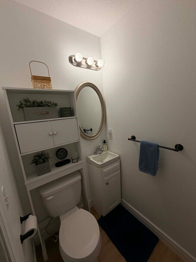 Building Photo - 2121 S Kentucky Ave