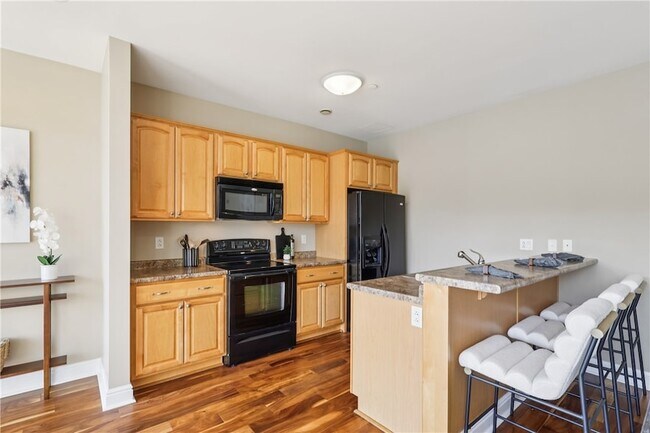 Building Photo - 151 Fort Pitt Blvd