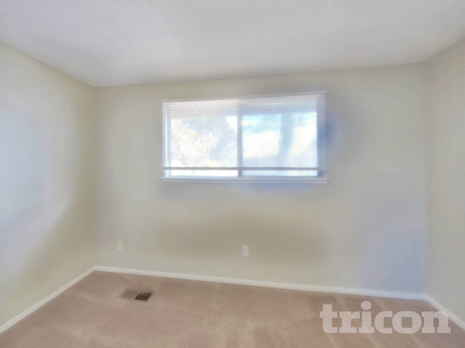 Building Photo - 3090 Santa Ana Dr