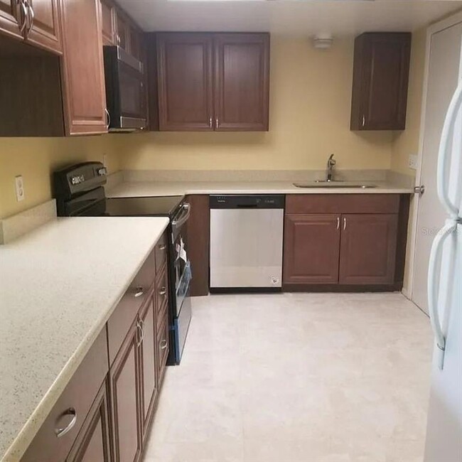 Building Photo - 2401 Barley Club Dr