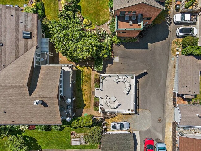 Building Photo - 2615 N Starr St