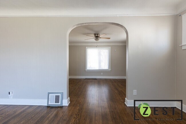 Building Photo - OPEN HOUSE 1/16! 3PM-3:30PM! BEAUTIFULLY REMODELED - 3-Bedroom 1-Bathroom 2-Car Garage