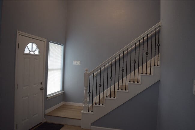 Building Photo - 331 Tite St