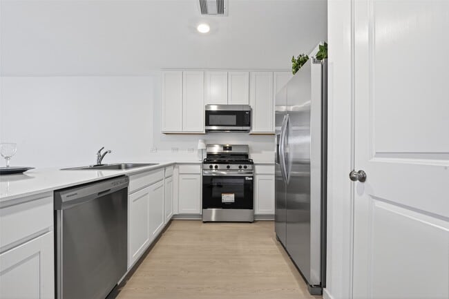 Building Photo - 26807 Rosy Shimmer Ln