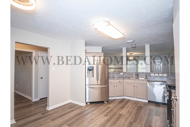 Building Photo - 5365 Tallowwood Terrace