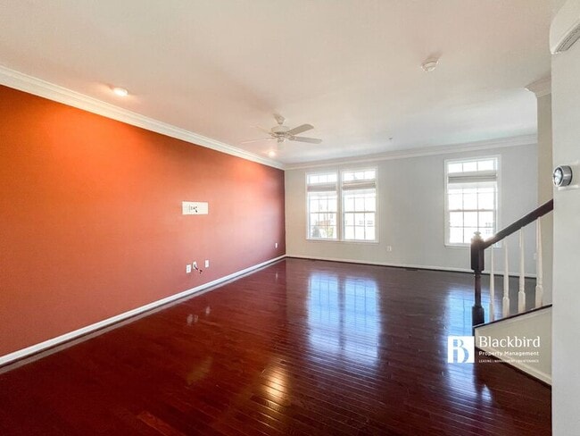Building Photo - 3815 Hansberry Ct NE