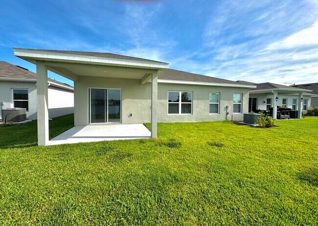 Building Photo - 461 Cherimoya St